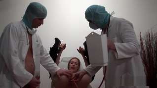 Online film Une patiente se fait fister la chatte chez son gyneco