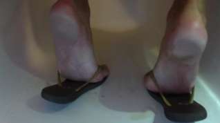 Online film Piss over my soles feet & flip flops with painted toes nails