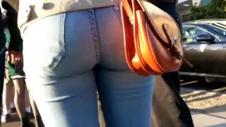 Online film college girl in tight jeans 34