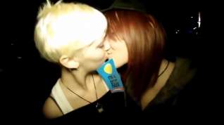 Online film Italian Nightclub Promiscuous Tongue Kissing Megamix!!