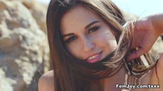 Online film Edessa G. - Shipwreck - Femjoy