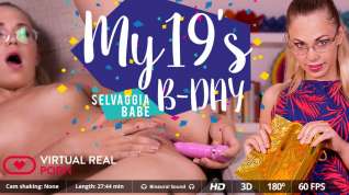 Online film Selvaggia Babe in My 19's B-Day - VirtualRealPorn