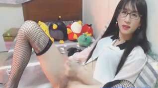 Online film Skinny Tranny Playing her Hot Asian Cock