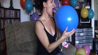 Online film Blowing Balloons - XXXMina