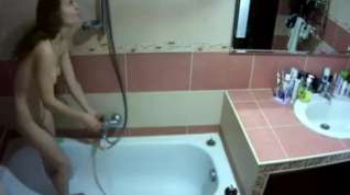 Online film college girl taking shower on hidden cam