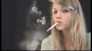 Online film Beautiful blonde girl smoking her VS120s... Mika