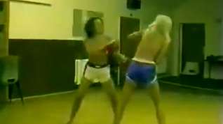 Online film FV Tina vs Robin rematch topless boxing