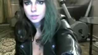 Online film sexy brunette in black leather chats and shows her boobs and pussy