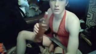 Online film Solo male crossdressing covered in piss