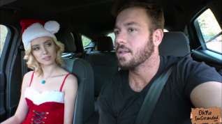 Online film Petite hitchhiker Haley Reed rubs her pussy in the car