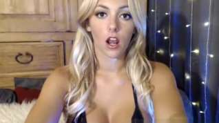 Online film slut summerly7 flashing boobs on live webcam
