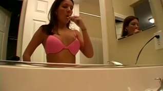Online film Kat Shows Her Playful Tits In The Bathroom