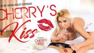 Online film Chelsy Sun Cherry Kiss in Cherry Kiss - VRBangers