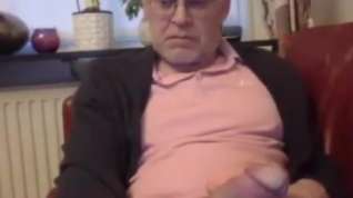 Online film Grandpa stroke on webcam 1