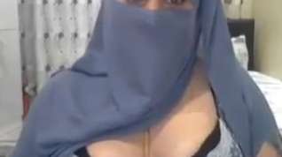 Online film Beautiful hijabi lady webcam show