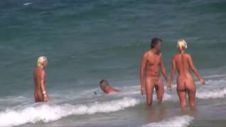 Online film Vignettes on a nude beach 33