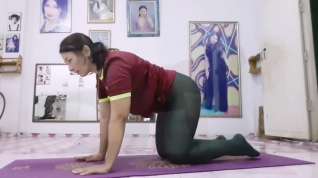 Online film Yoga camelt toe