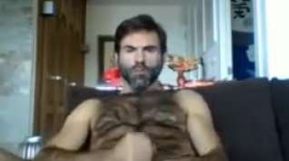 Online film Hot hairy daddy jerks off
