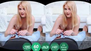 Online film Lolly Small in Blonde Sweetie Gets Cummed - TMWVRNet