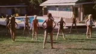 Online film Summer camp girls - 1983