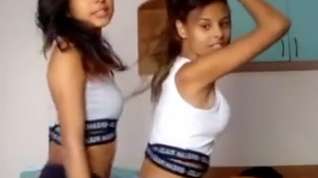 Online film Sexy college girl gipsies dancing on webcam