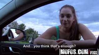Online film Mofos - Stranded Teens - Jenny Dark - Driving Blowjob Amateur Girl