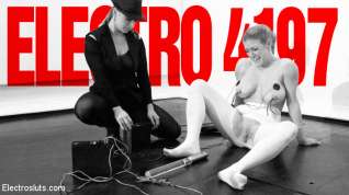 Online film Lea Lexis Dee Williams in Electro 4197 - Electrosluts