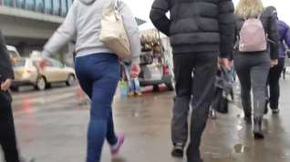 Online film Mature woman with massive ass at rainy day