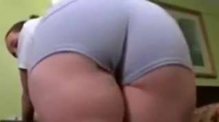 Online film Pawg honey demonstrates her tremendous ass