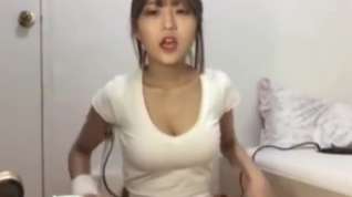 Online film Cute korean girl dancing in webcam show