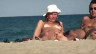 Online film Nude beach - couple cap d agde
