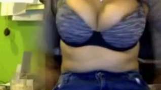 Online film Busty college girl on cam