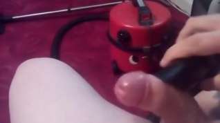 Online film Wank and cum using hoover pipe