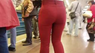 Online film Sexy round ass in red pants