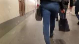 Online film Blonde milf s ass in metro