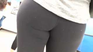 Online film Nice yoga pants mom ass in black leggings