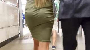 Online film Slim blonde s ass in tight dress
