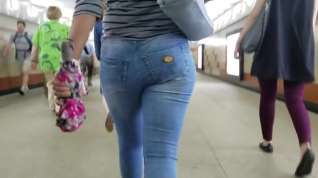 Online film Nice woman ass in blue jeans