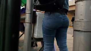 Online film Nice jeans walking 2