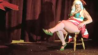 Online film Burlesque Strip SHOW 041 Lady Vi Vicious Folly