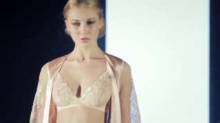 Online film Nude Scandal TV-Show-001 Fashion Week