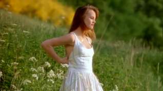 Online film Vanessa Paradis - 'White Wedding' (1989)