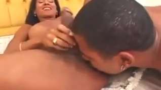 Online film Negao fode morena travesti brasileira na pele e goza na cara