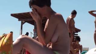 Online film Topless beach