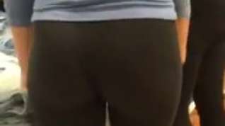Online film college girl ass in leggings