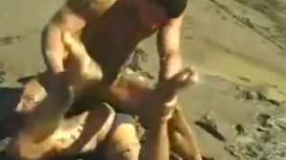 Online film Mud wrestling