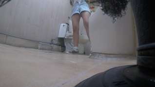 Online film Korean girl using toilet part 5