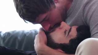 Online film Stud gets his hairy hole fucked.