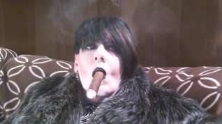 Online film Fur and a cigar.
