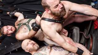 Online film Daddy Cub, Steve Sommers, and Daddy Lucas - Part 2 - BearFilms